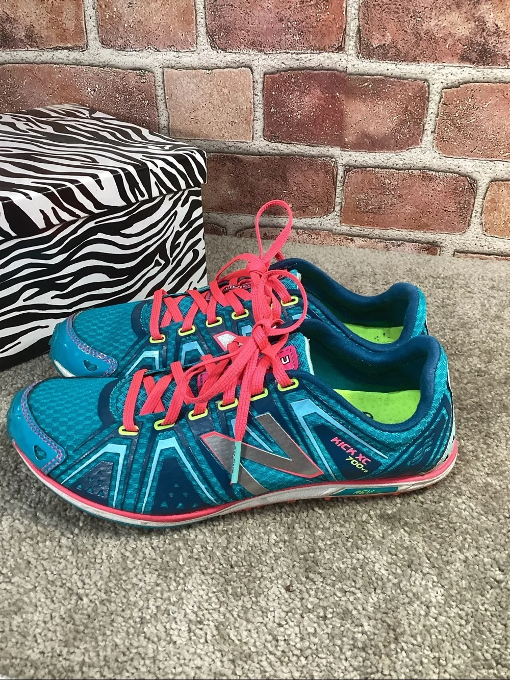 New Balance Kick XC 700v3 womens cross country Track racing shoes size 6